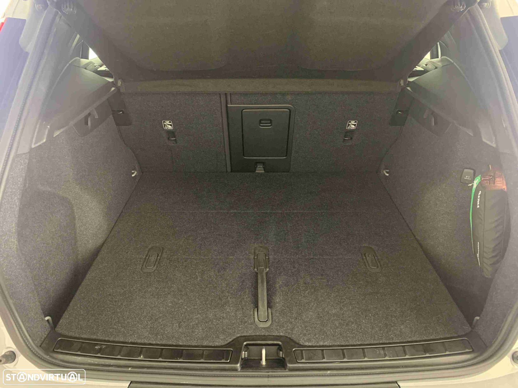 Volvo XC 40 1.5 T2 Plus Dark Auto - 13