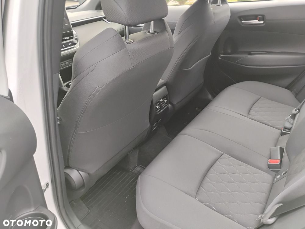 Toyota Corolla Cross - 15