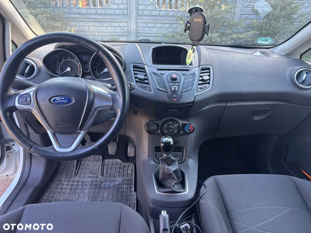Ford Fiesta - 11