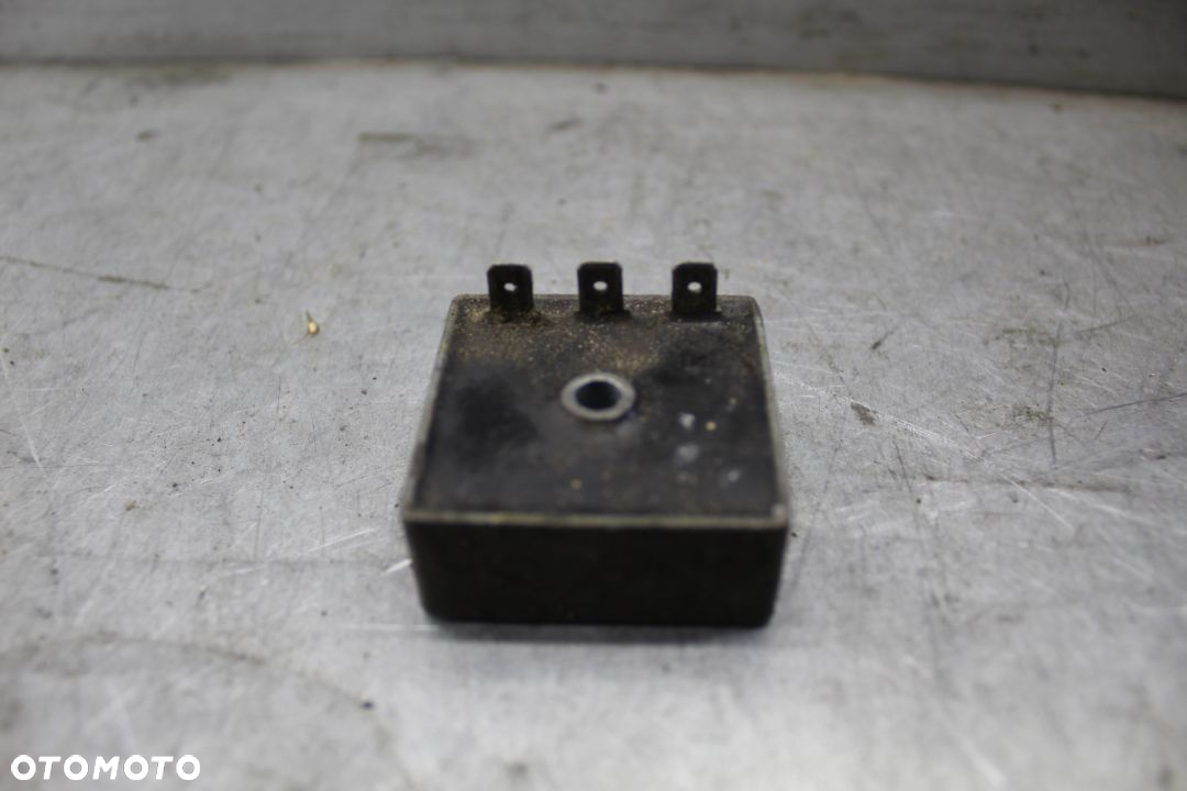 Aprilia RS 50 AF1 80 94-98r Regulator napięcia - 2
