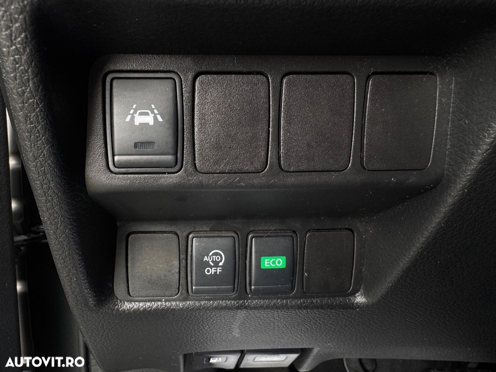 Nissan Qashqai 1.6 DCI Xtronic TEKNA+ - 23