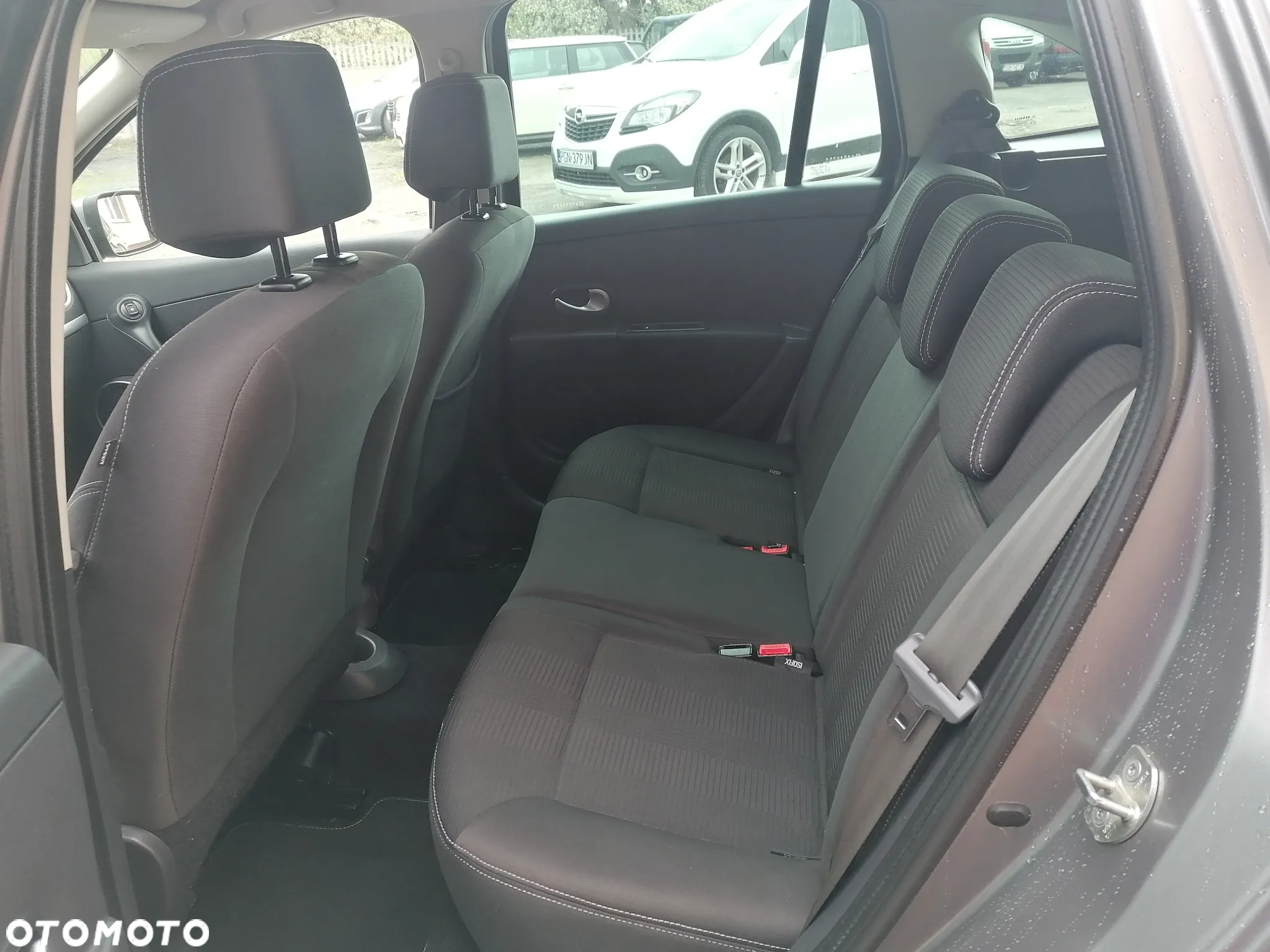 Renault Clio - 9