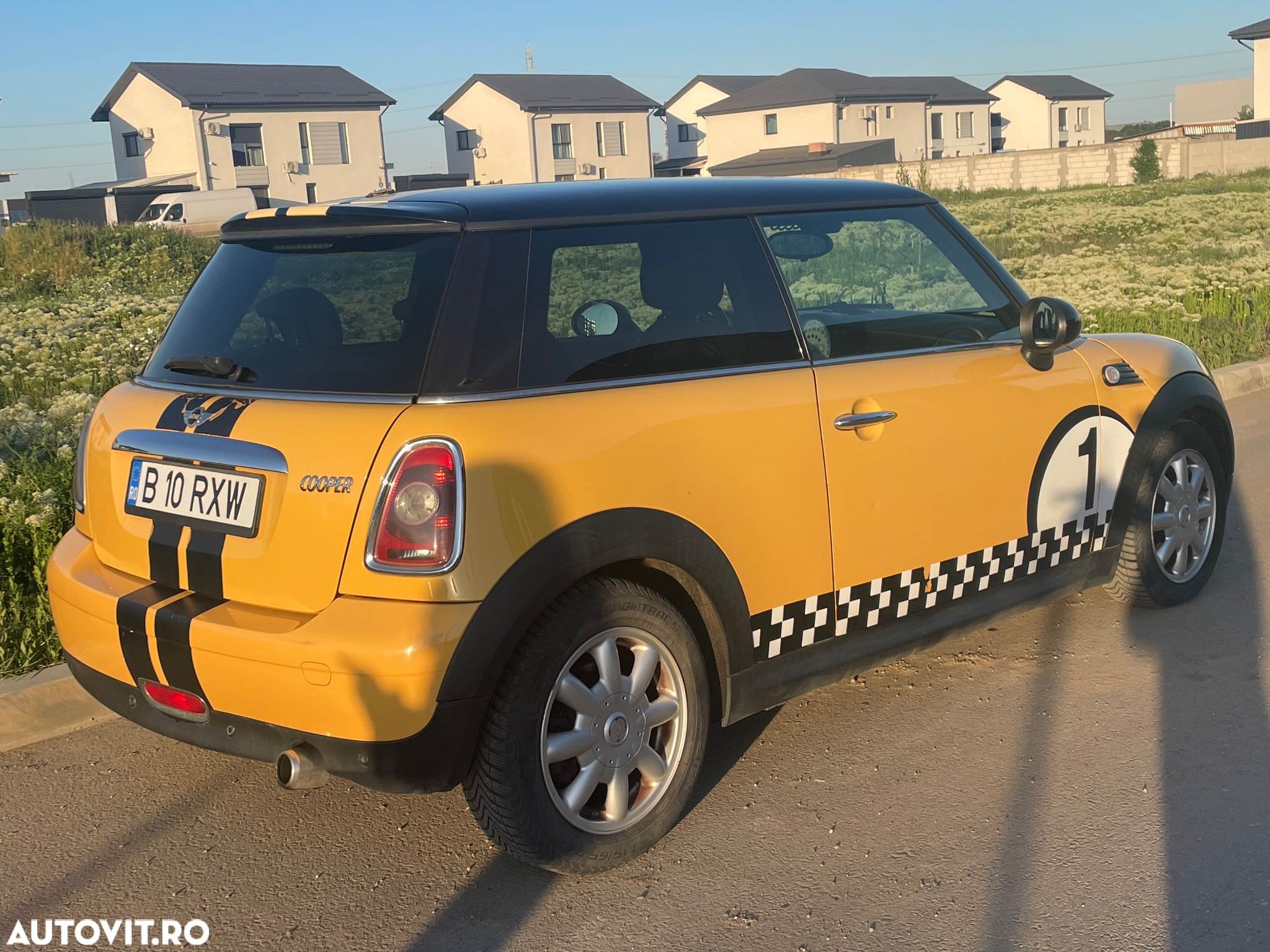 Mini Cooper Cabrio - 2
