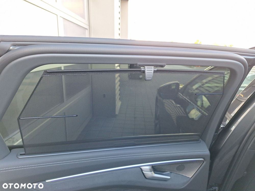 Audi A6 Avant e-Hybrid 270 kW Quattro S tronic - 29