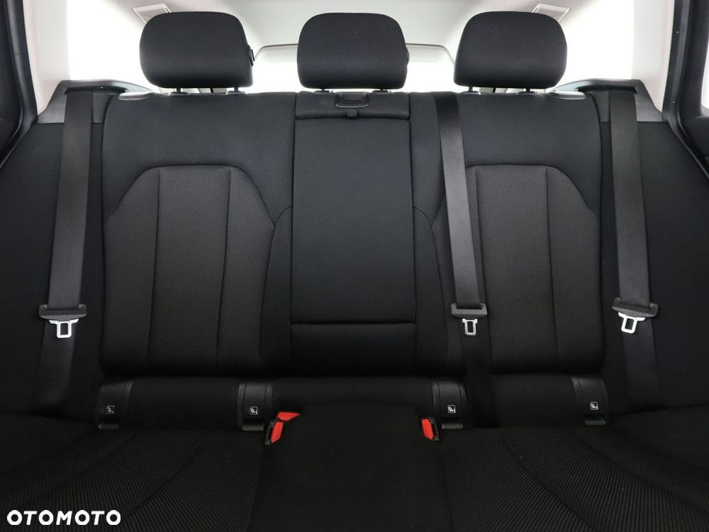 BMW Seria 3 318d MHEV Advantage - 19