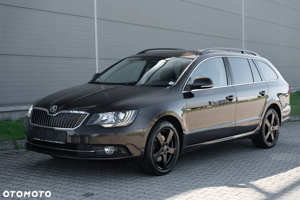 Skoda Superb 2.0 TDI Elegance - 3