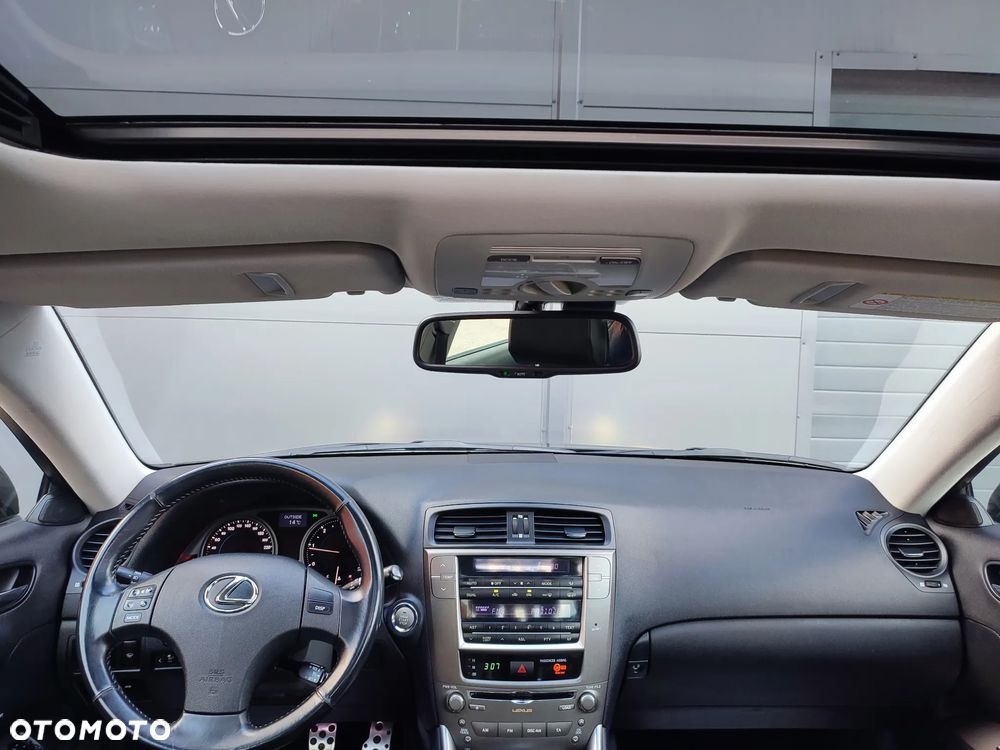 Lexus IS 220 D Comfort - 3