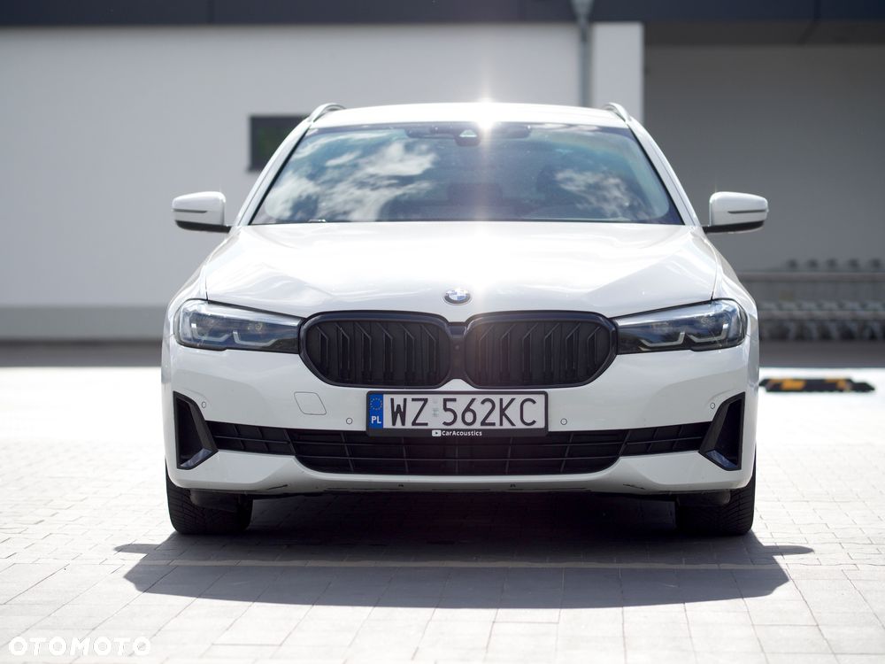BMW 530E 2021 photo 2