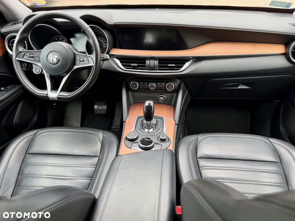 Alfa Romeo Stelvio 2.0 Turbo Super Q4 - 4