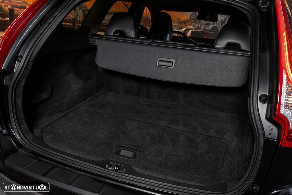 Volvo XC 60 D5 Momentum Geartronic - 11
