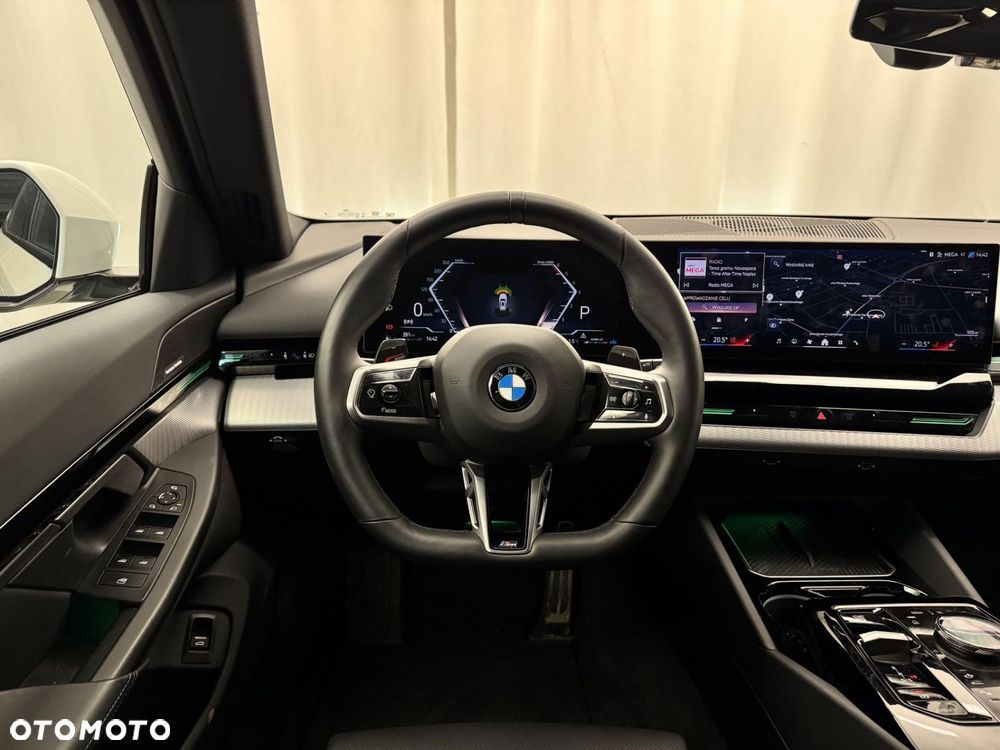 BMW Seria 5 520d xDrive mHEV M Sport - 30