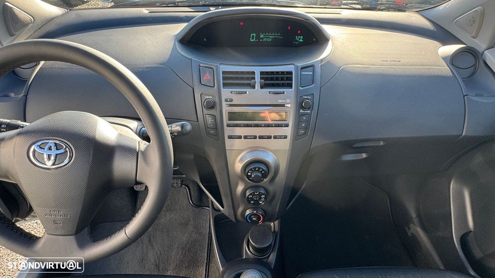 Toyota Yaris 1.0 VVT-i Comfort+AC - 28