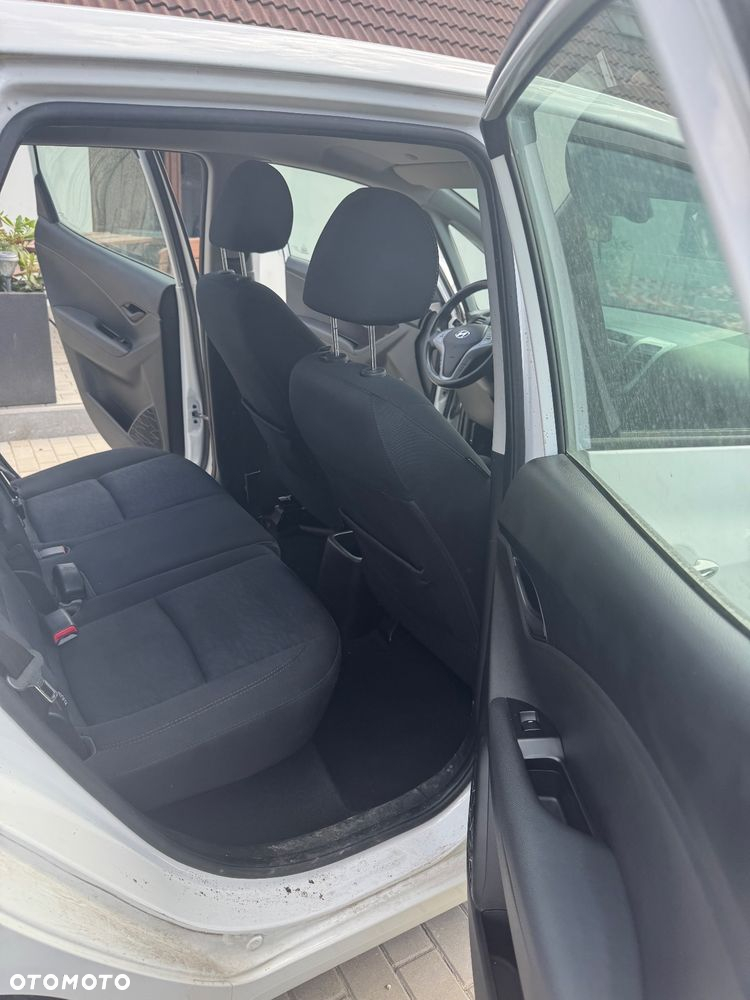 Hyundai ix20 1.6 CRDi blue Classic - 15