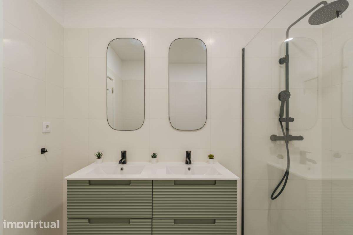 Quarto - localizado em Arroios Lisbon - Grande imagem: 3/32