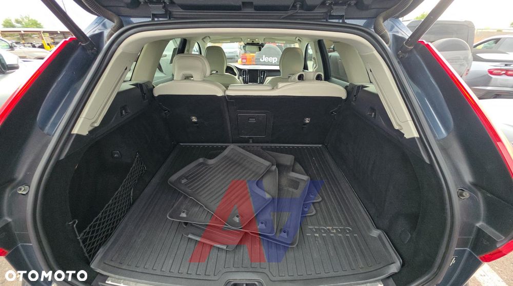 Volvo XC 60 T5 AWD Inscription - 19