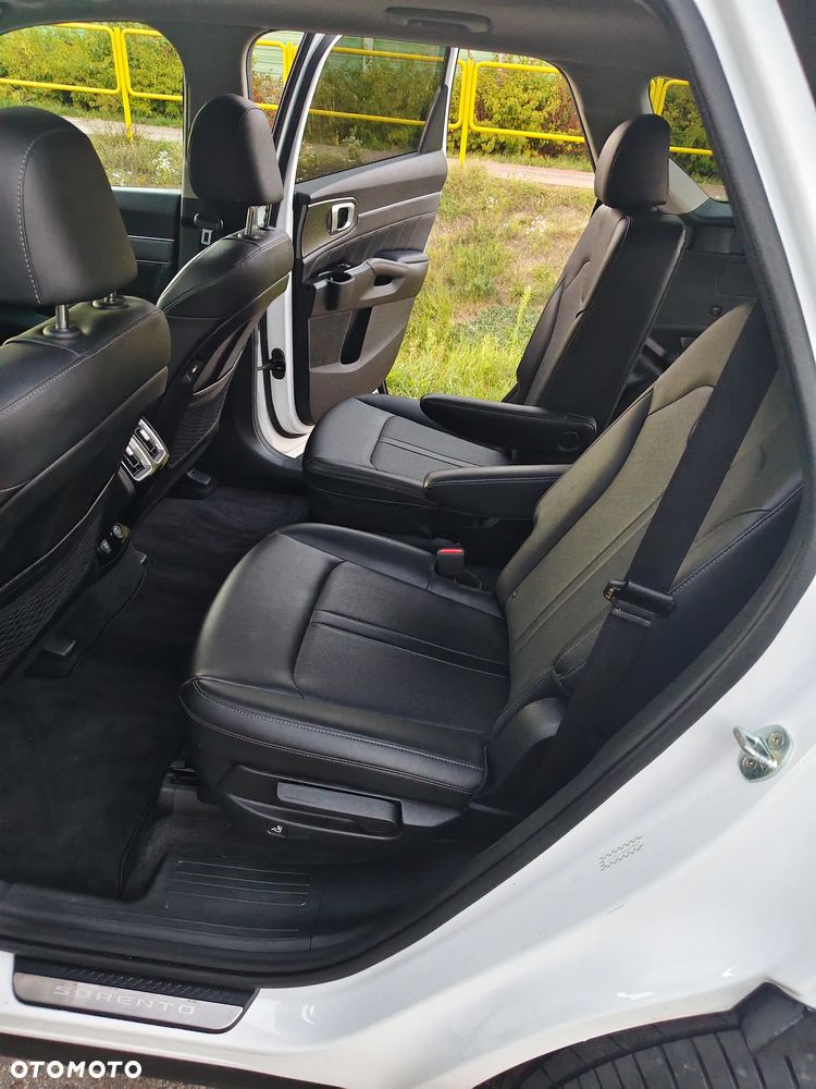 Kia Sorento - 16