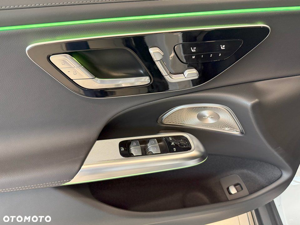 Mercedes-Benz Klasa E - 9