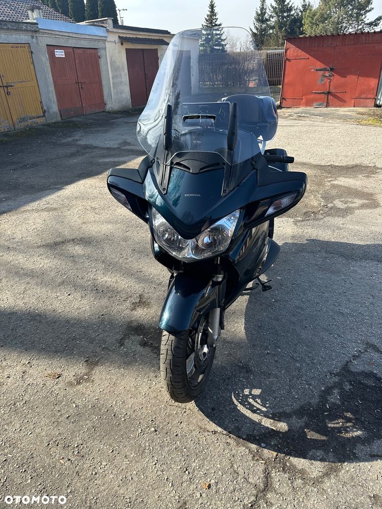 Honda ST - 9