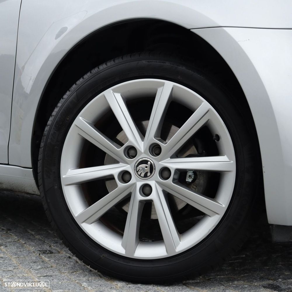 Skoda Octavia Break 1.6 TDi Sportline - 13