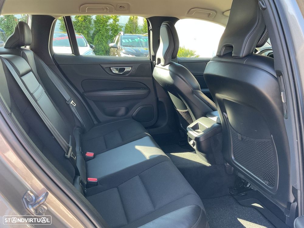 Volvo V60 2.0 D3 - 34