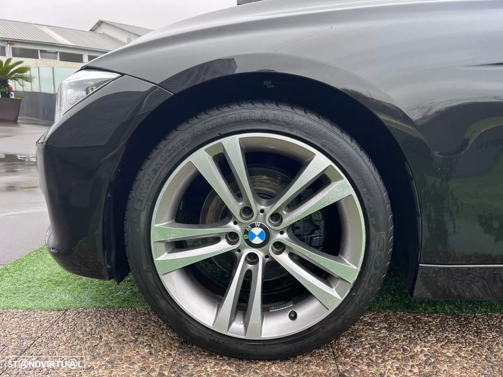 BMW 320 d Touring Sport Line - 18