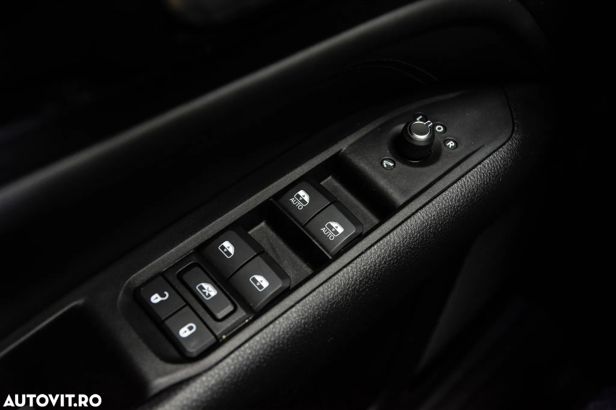 Jeep Compass 1.3 T4 4xe PLUG-IN HYBRID Automatik Altitude - 26