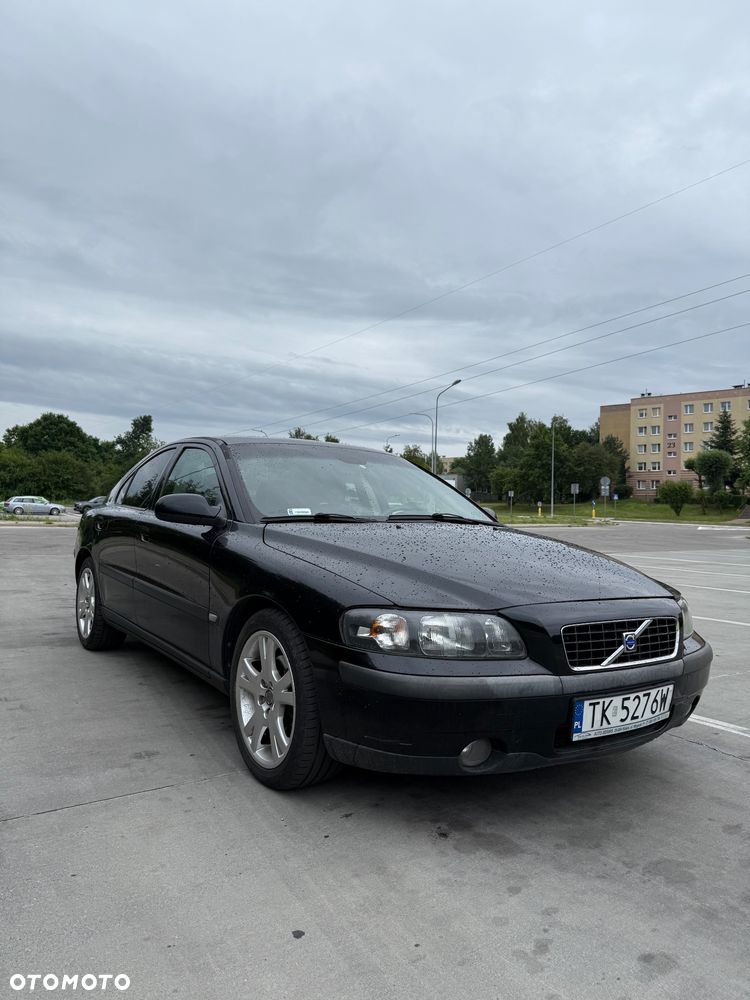Volvo S60 ver-2-4d5-rubin - 1