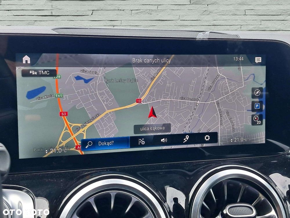 Mercedes-Benz GLB 200 Progressive 7G-DCT - 17