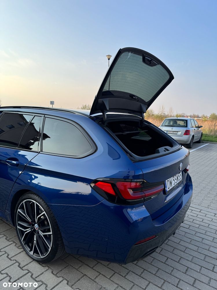 BMW Seria 5 530i xDrive mHEV M Sport sport - 39