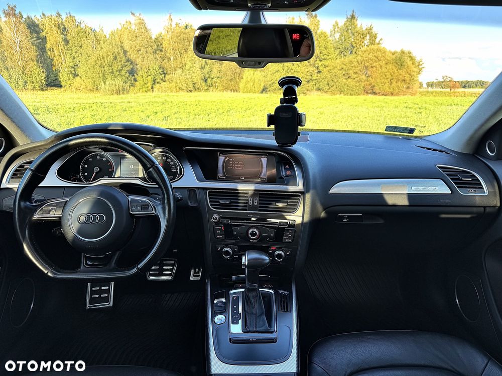 Audi A4 Limousine - 5