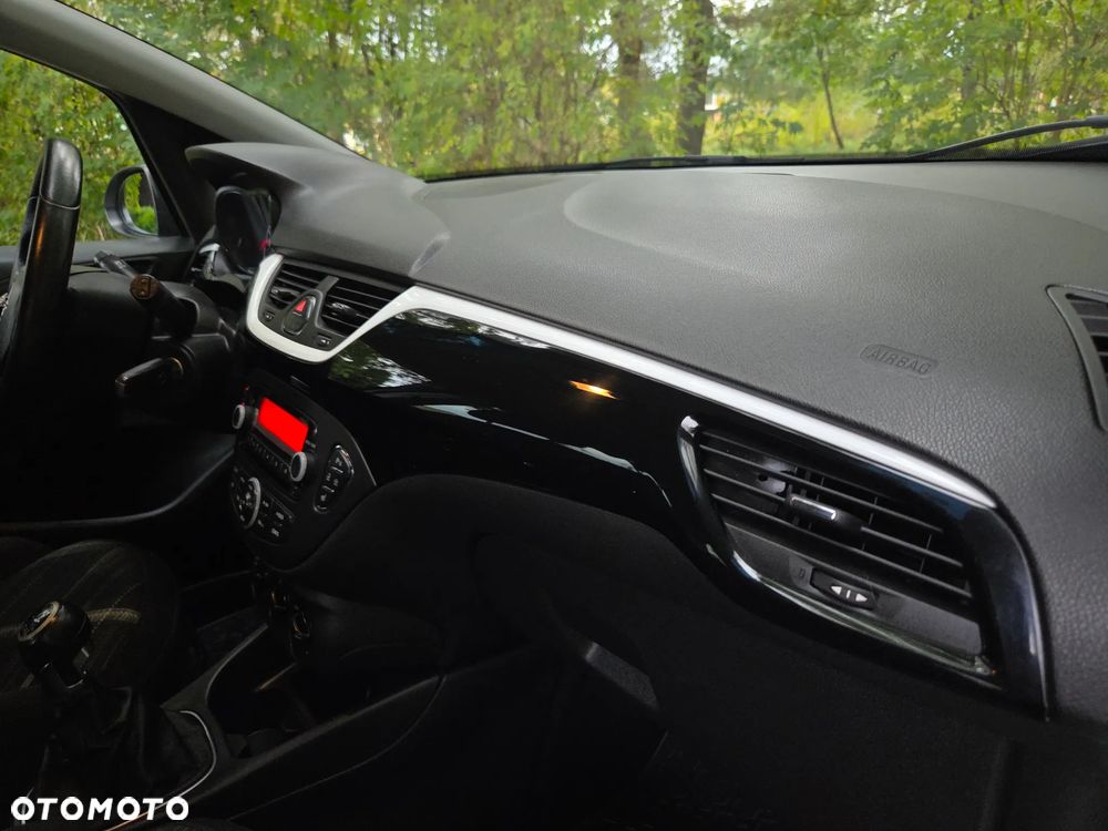 Opel Corsa 1.4 16V Color Edition - 33