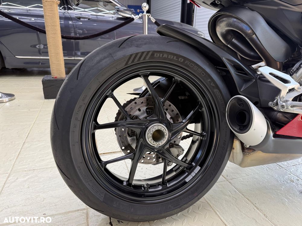 Ducati Panigale V2 - 5