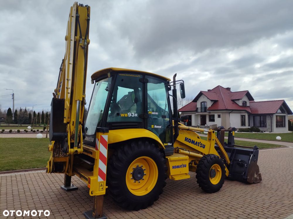 Komatsu WB 93R /  KOPARKO-ŁADOWARKA , BEZ VAT , UMOWA KUPNA -SPRZEDAŻY , STAN SUPER - 4