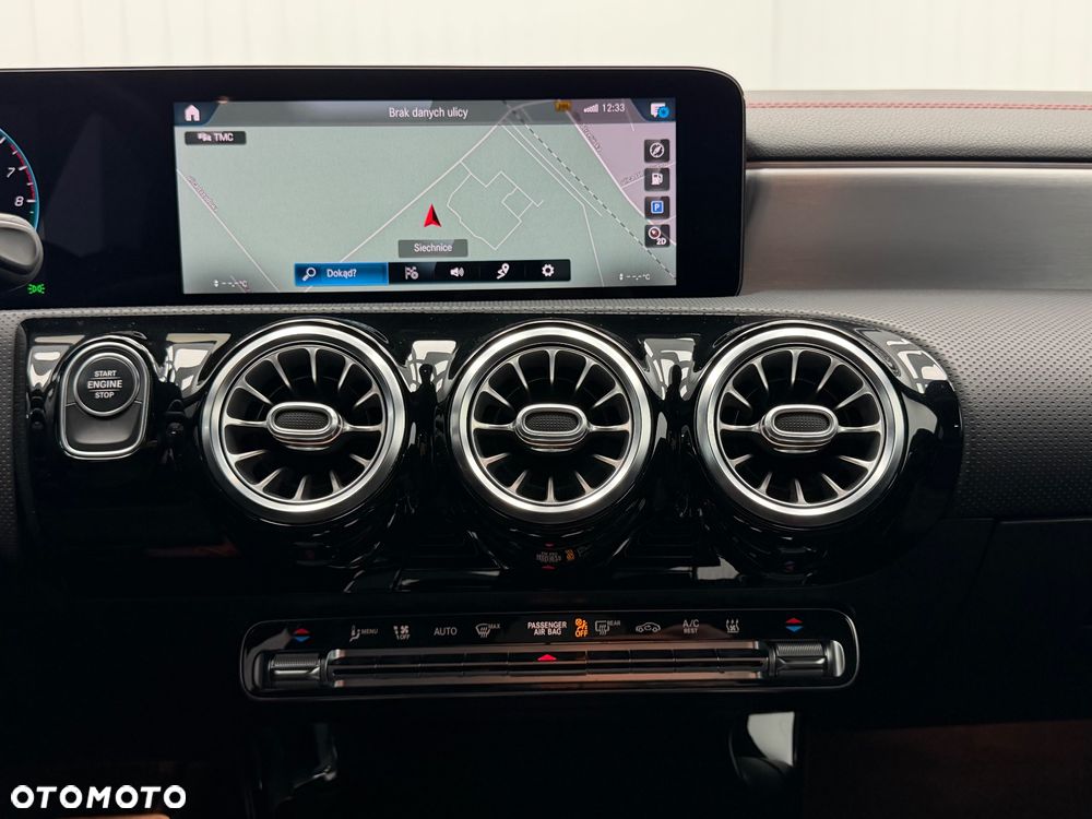 Mercedes-Benz CLA 250 E AMG Line 8G-DCT - 27