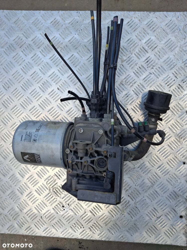 PODSTAWA  OSUSZACZA APM VOLVO FL FE RENAULT GAMA D.C  EURO 6 - 5