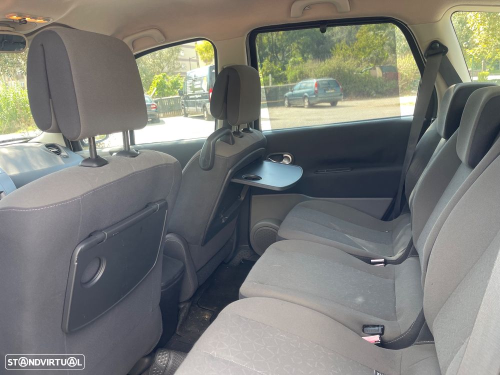 Renault Grand Scénic 1.5 dCi FAP Avantage - 8