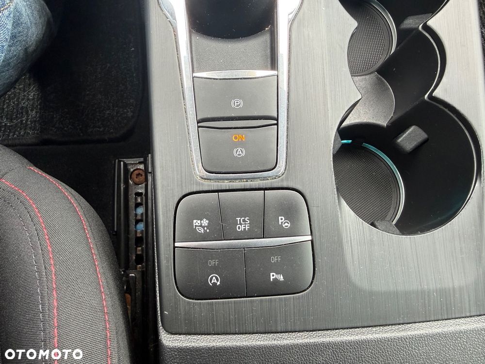Ford Focus 1.5 EcoBlue Start-Stopp-System ST-LINE - 24