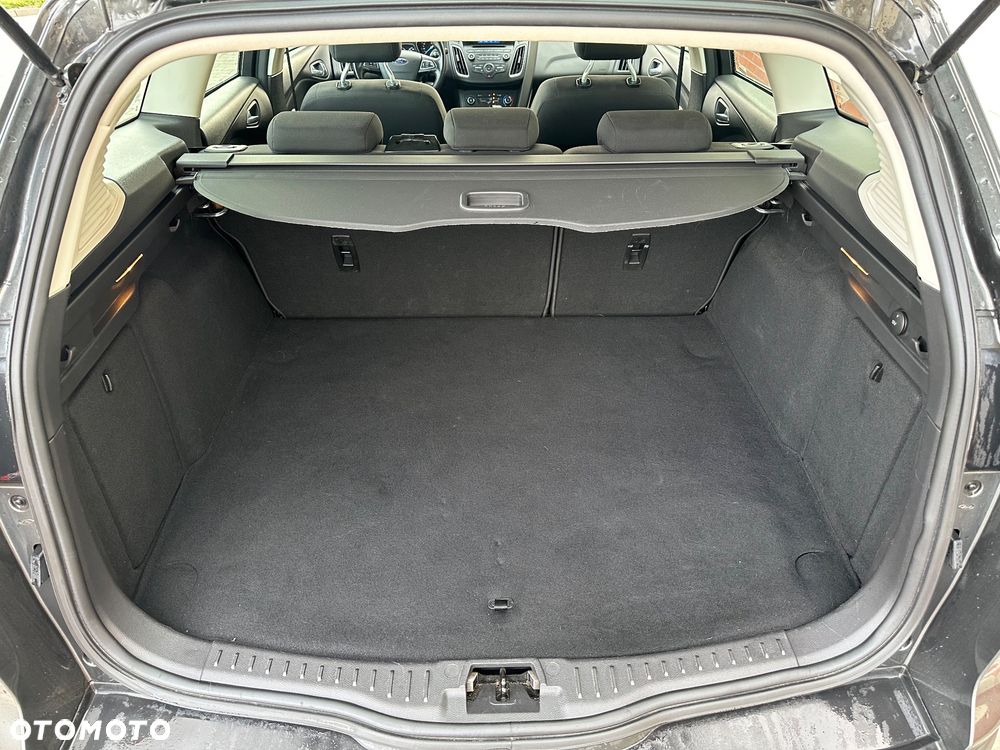 Ford Focus 1.5 TDCi SYNC Edition - 20