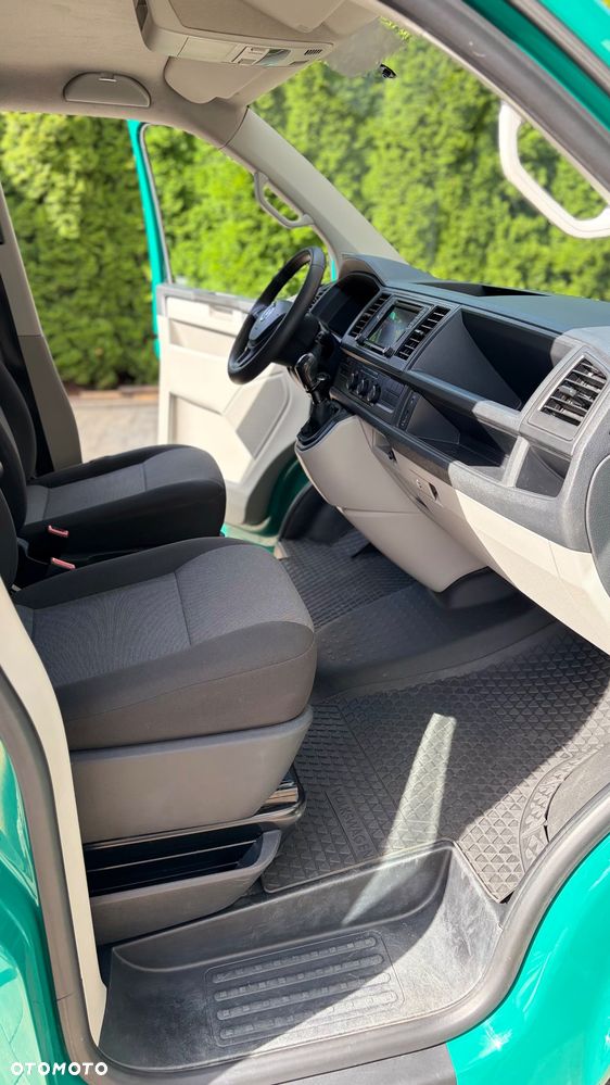 Volkswagen Transporter - 12