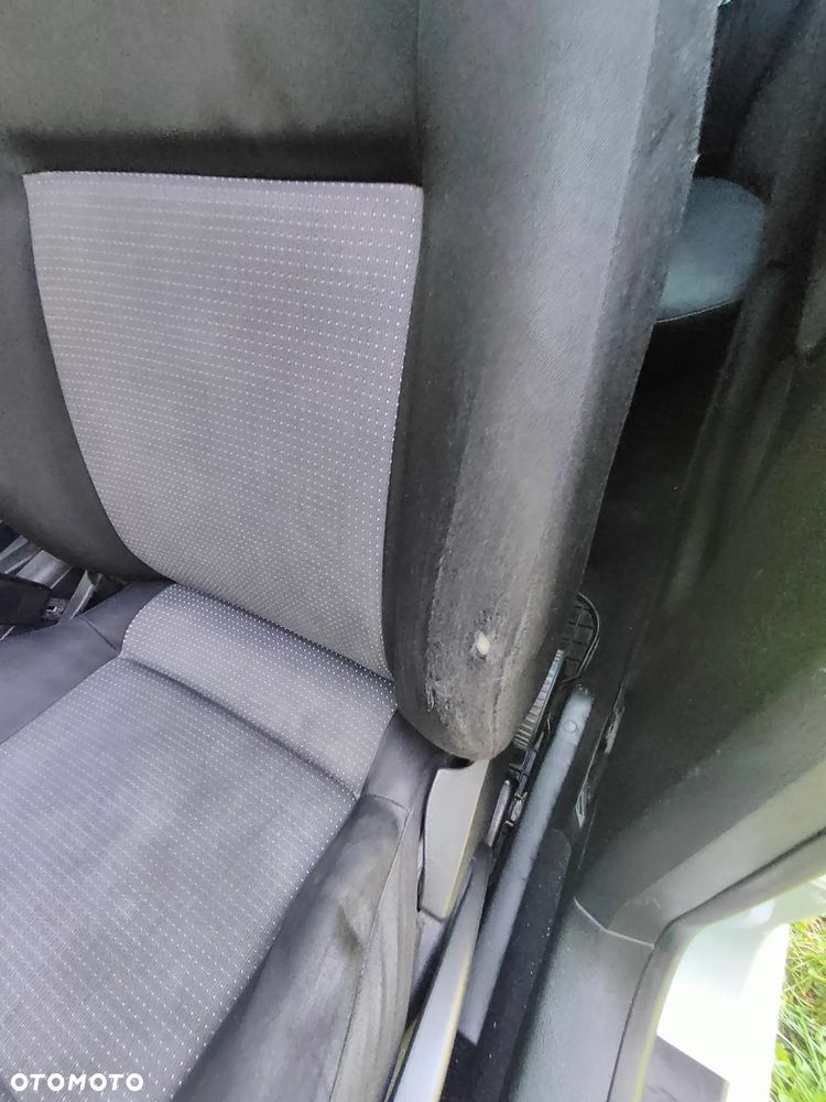 Volkswagen Golf - 20