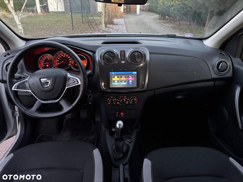 Dacia Sandero Stepway - 12