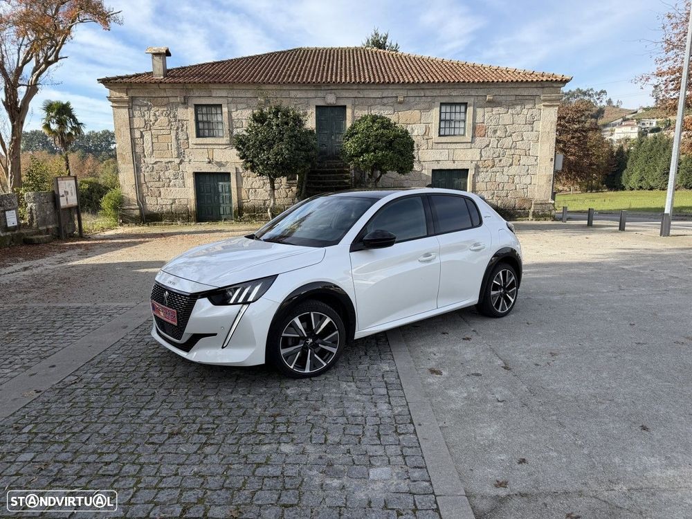 Peugeot 208 1.2 PureTech GT - 1