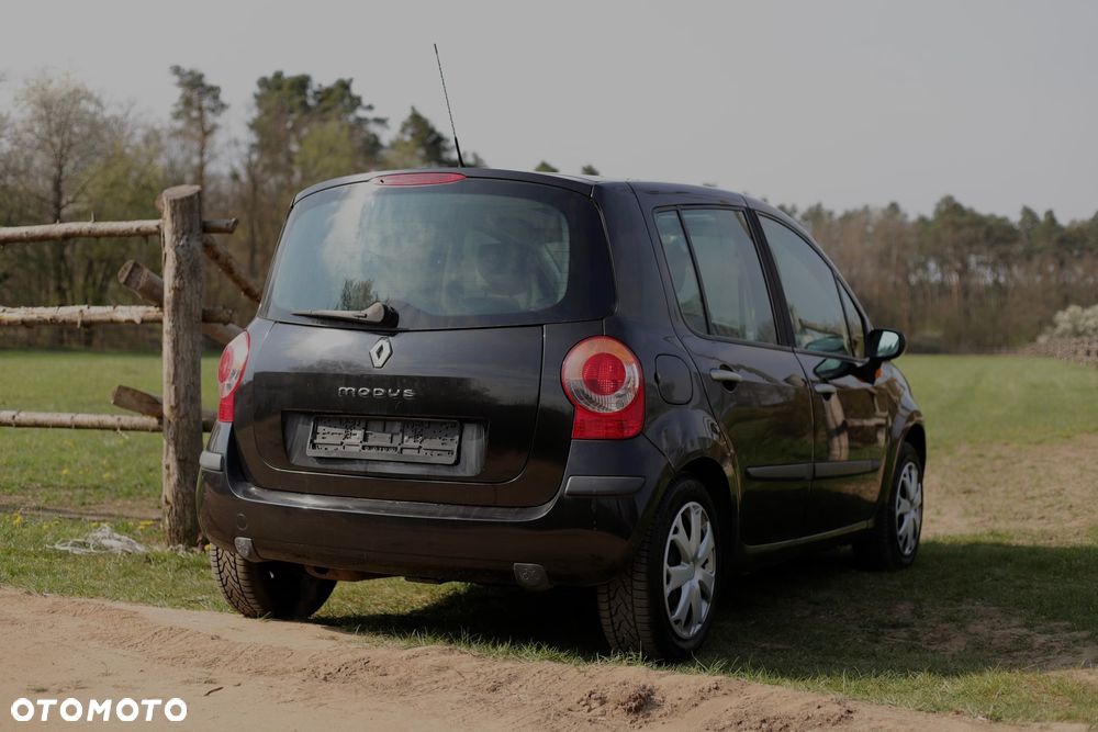 Renault Modus 1.6 16V Cite - 8