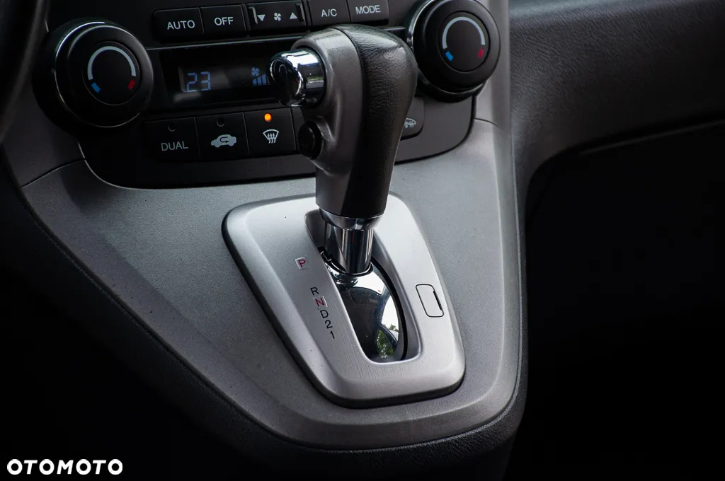 Honda CR-V 2.4i-VTEC Automatik Exclusive Edition - 32