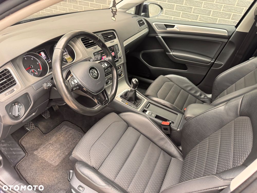 Volkswagen Golf 1.6 TDI BlueMotion Technology Lounge - 18
