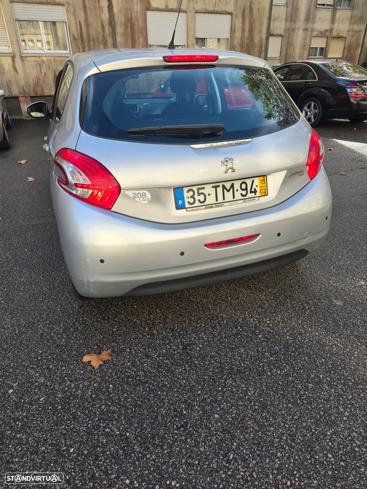 Peugeot 208 1.4 HDi - 4