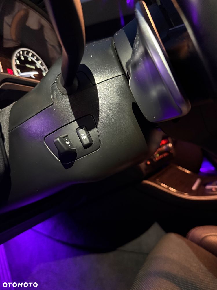 BMW Seria 5 535i xDrive - 27