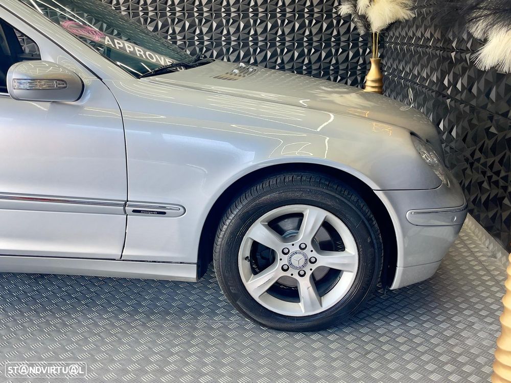 Mercedes-Benz C 220 CDI Avantgarde Aut. - 41