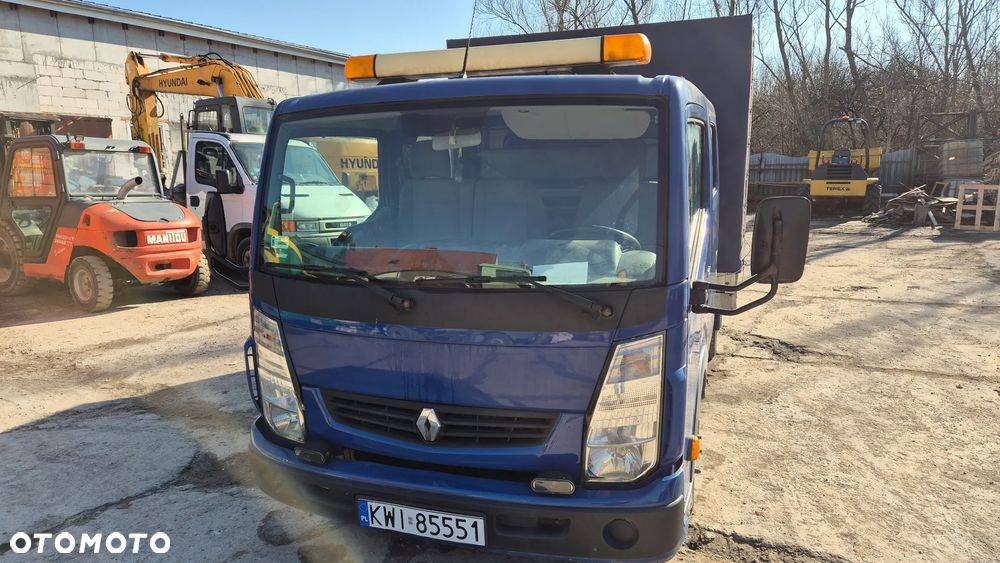 Renault Maxity - 3