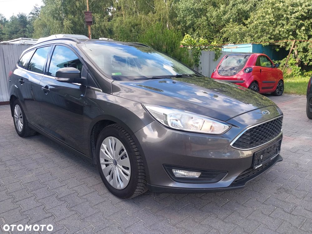 Ford Focus 1.0 EcoBoost Start-Stopp-System ST-LINE STYLE - 2